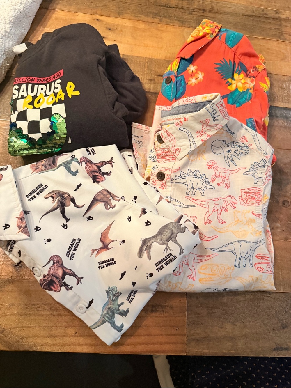 Boys 4 pieces shirt H& M Kids Dino & Tropical Print Button-Down Shirts